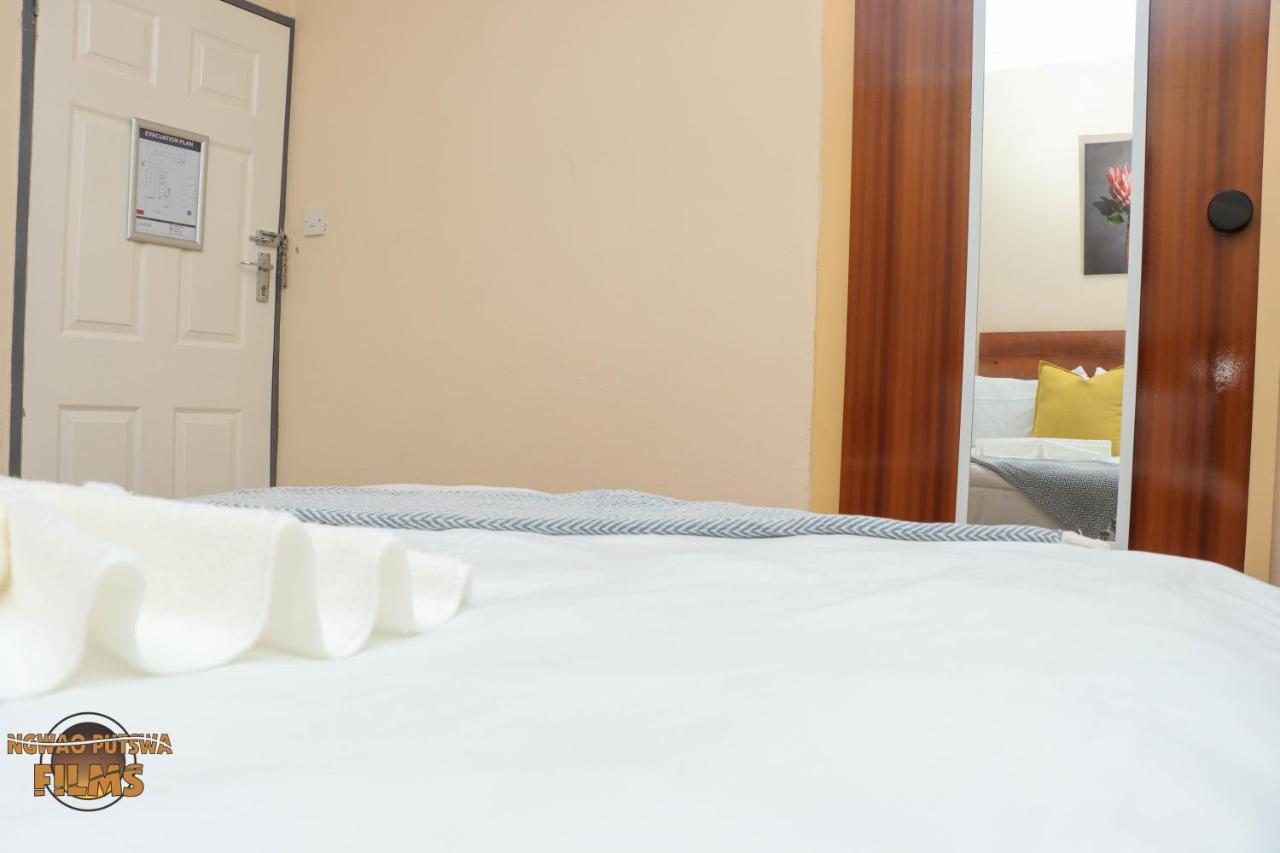 The Hill Bed And Breakfast Francistown Dış mekan fotoğraf